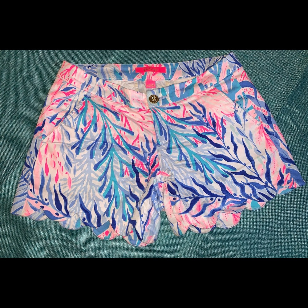 Kaleidoscope Print ✨ Lilly Pulitzer shorts size 4